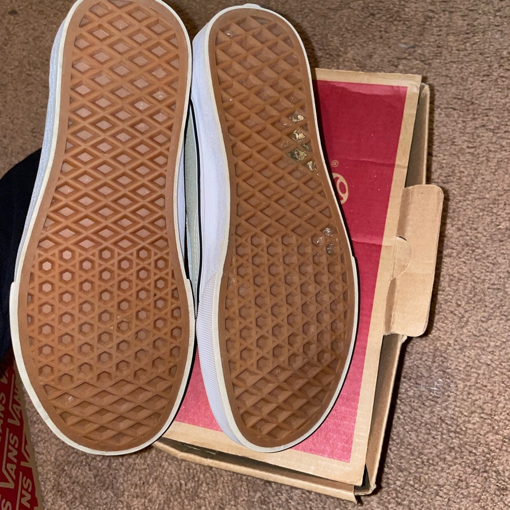 Vans 6.0 - Picture 3 of 3